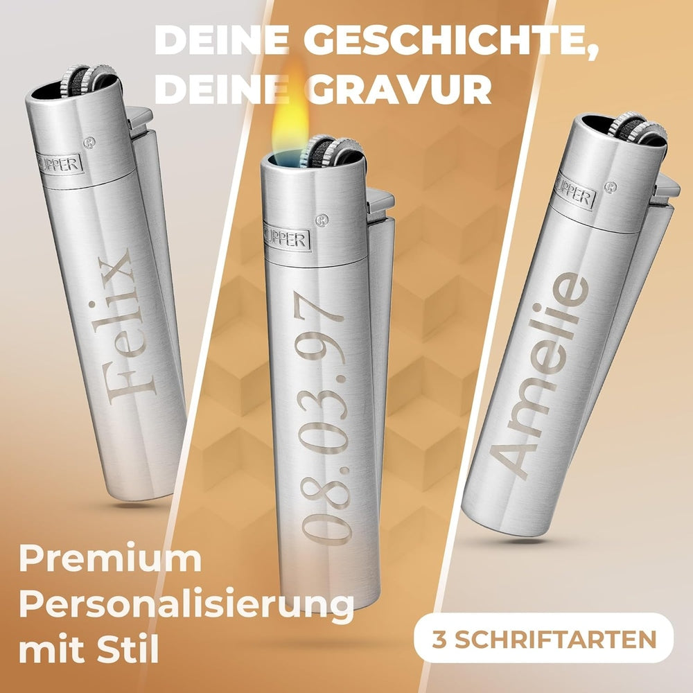 Drei-Clipper-Feuerzeuge-mit-drei-verschiedenen-Schriftarten-auf-grau-beigem-Hintergrund-Personalisierung